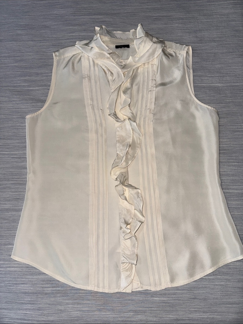 Talbots 100% Silk Ruffle Sleeveless Blouse Shell Ivory Office Quiet Luxury Sz 12